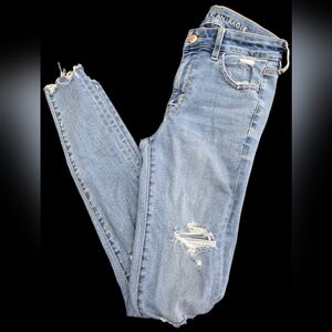 American Eagle Outfitters Women's Light Blue Ripped Skinny Jeans - 2 Long